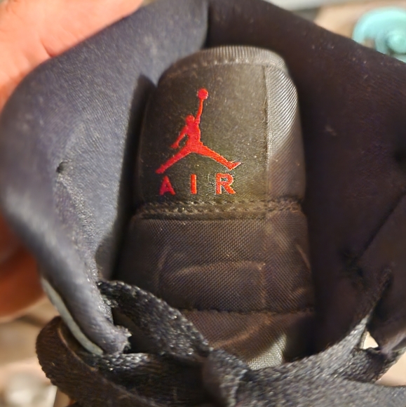 Nike Air Jordan black and red with yellow insignia - Picture 9 of 11